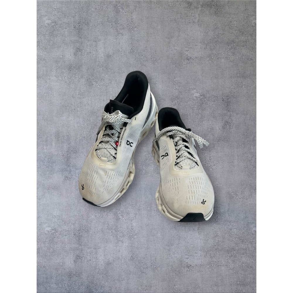 On Running Cloudmonster Women 9.5 White Road Cushion Sneakers